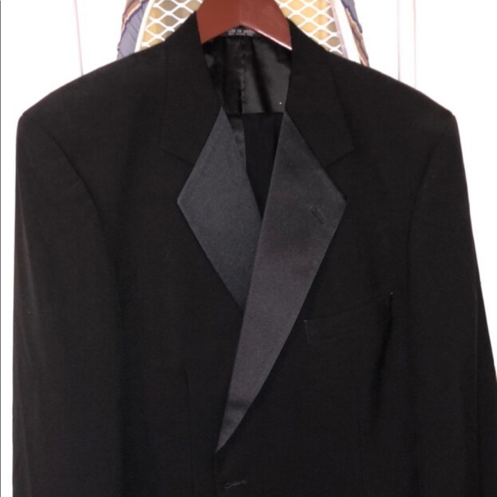 Tuxedo - 42R